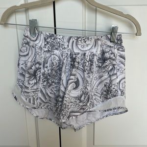 lululemon 4” hotty hot shorts, size 4